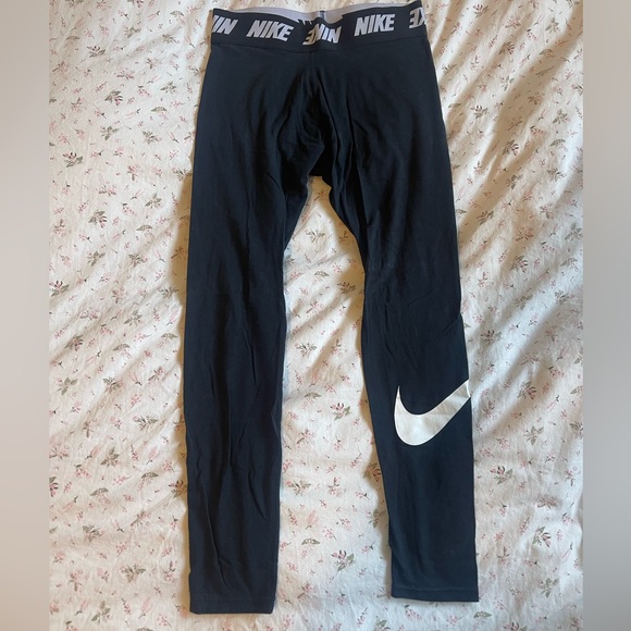 Nike leggings - Picture 1 of 3